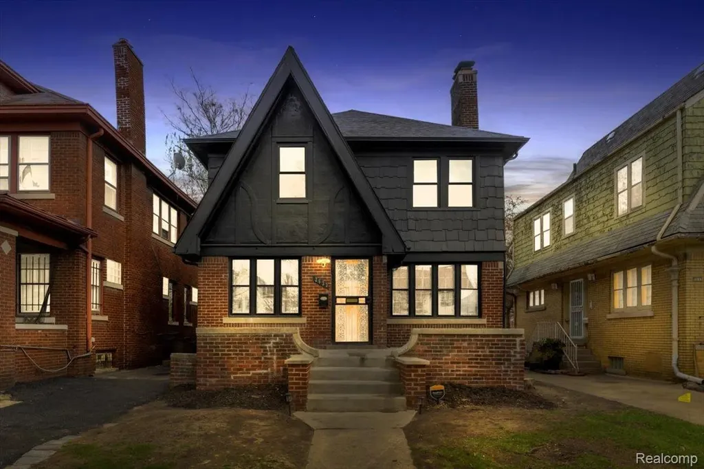 2633 Collingwood Street Detroit City MI 48206