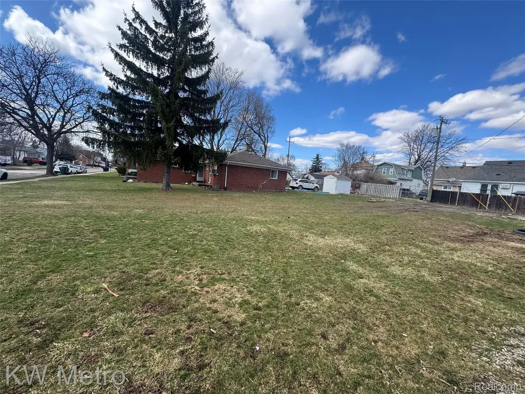 1382 Hanford Avenue Lincoln Park City MI 48146
