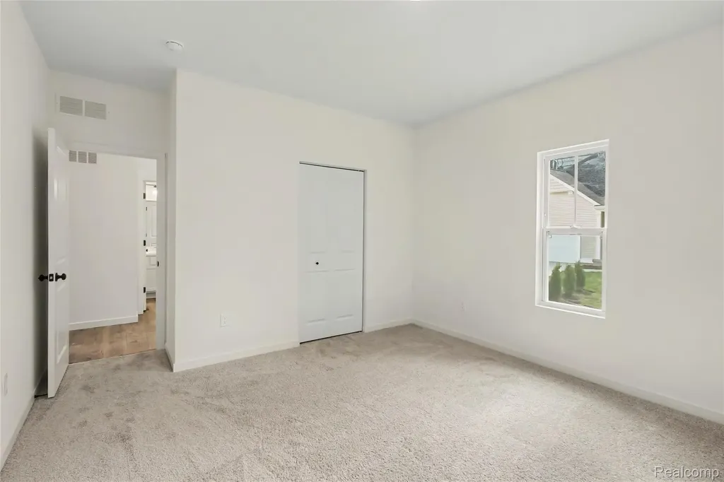 366 Dorchester Drive Howell City MI 48855