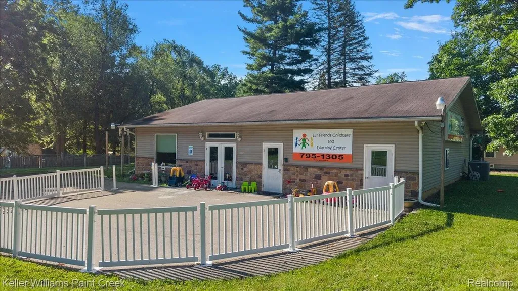 3107 Hayes Street Leoni Township MI 49203