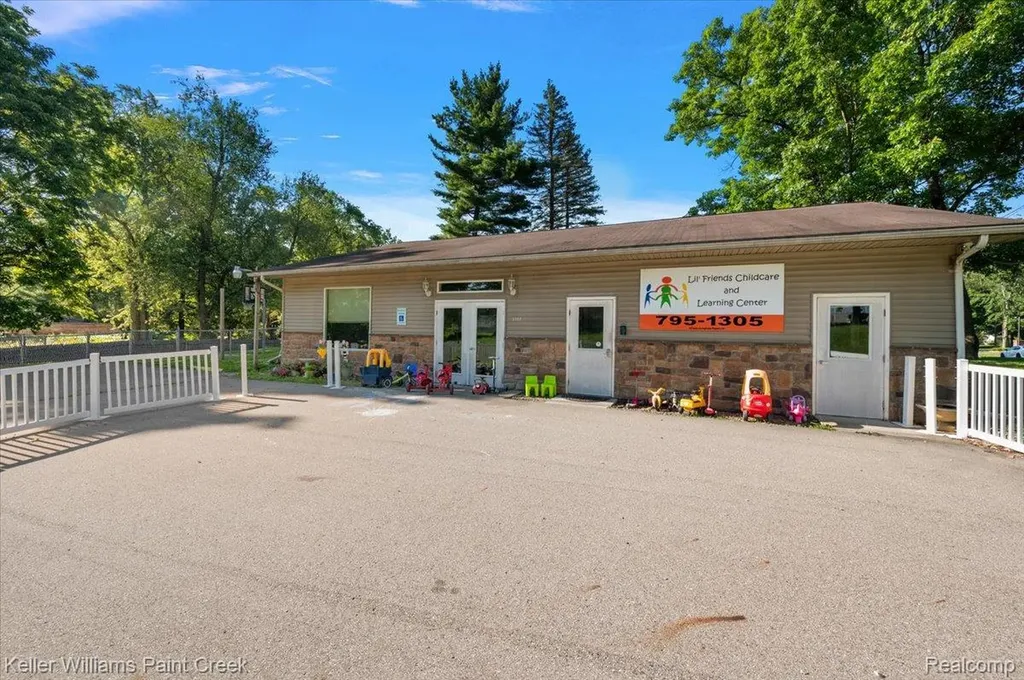 3107 Hayes Street Leoni Township MI 49203