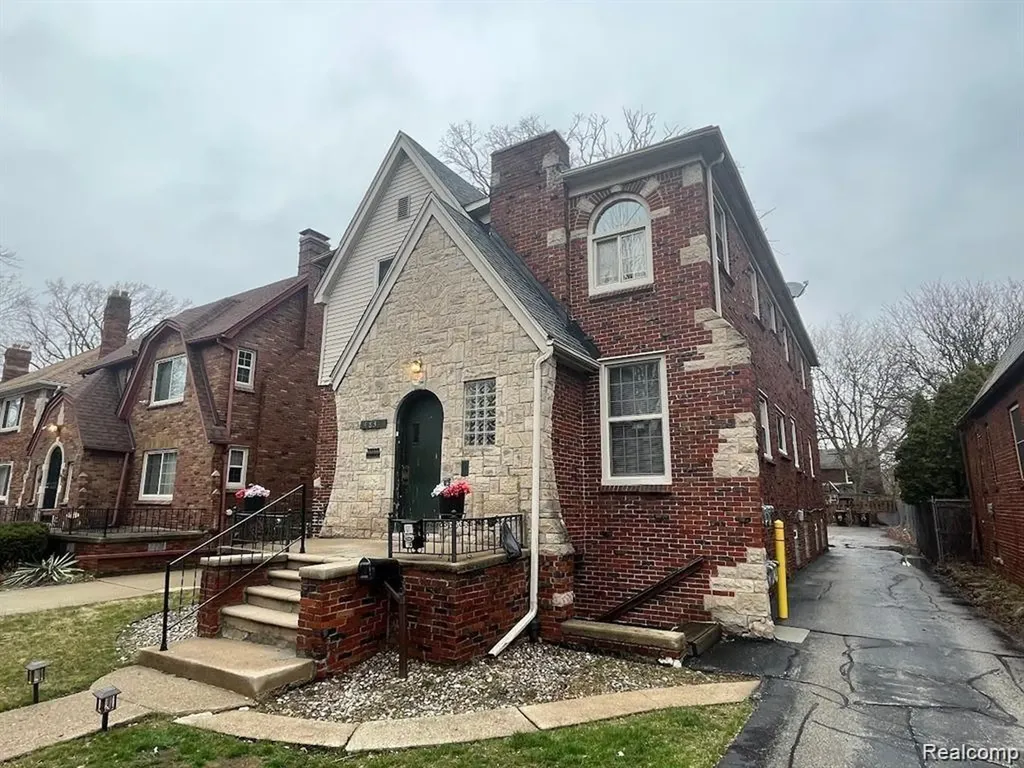 4830 Grayton Detroit City MI 48224