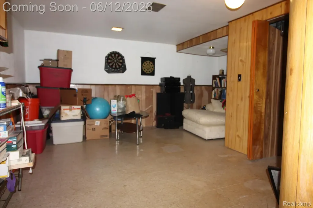 20165 Merle Court Clinton Charter Township MI 48035
