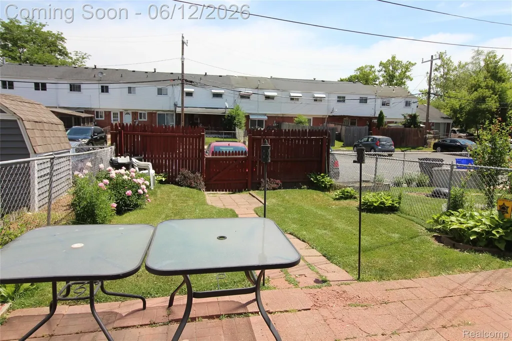 20165 Merle Court Clinton Charter Township MI 48035