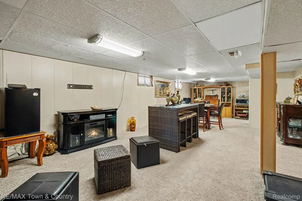 2442 Valley Oaks Circle Flint Charter Township MI 48532