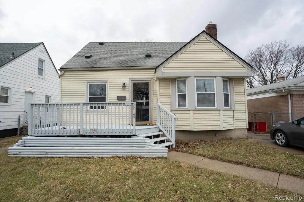 22149 David Avenue Eastpointe City MI 48021