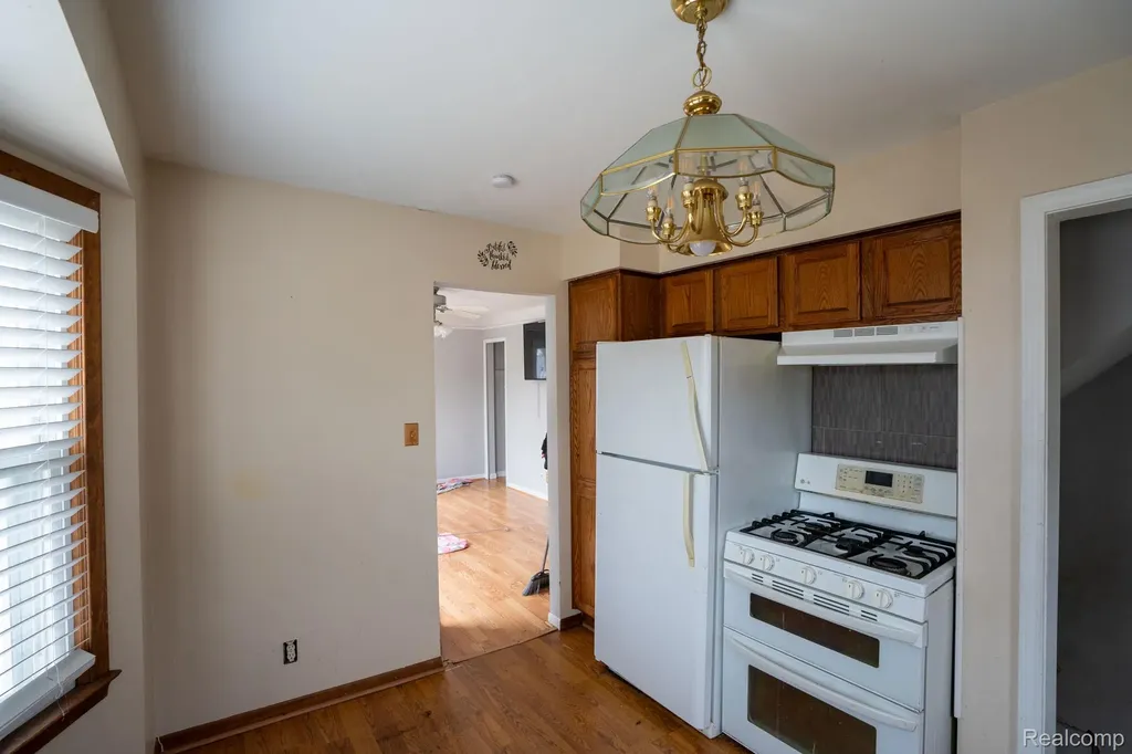 22149 David Avenue Eastpointe City MI 48021