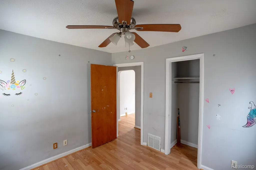22149 David Avenue Eastpointe City MI 48021