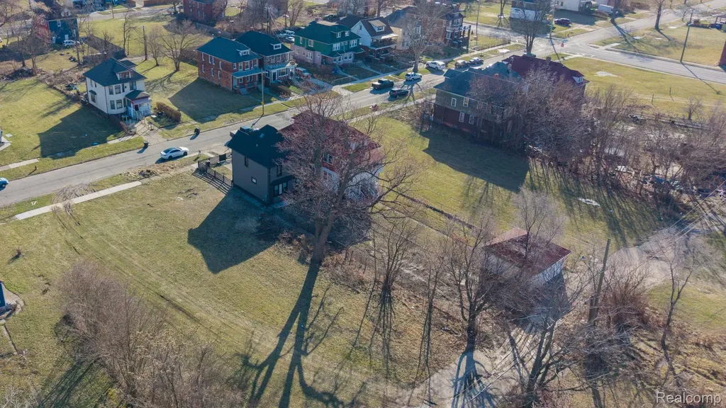 2575 Harding Street Detroit City MI 48214