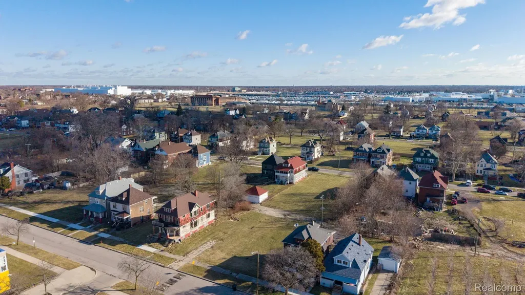 2575 Harding Street Detroit City MI 48214