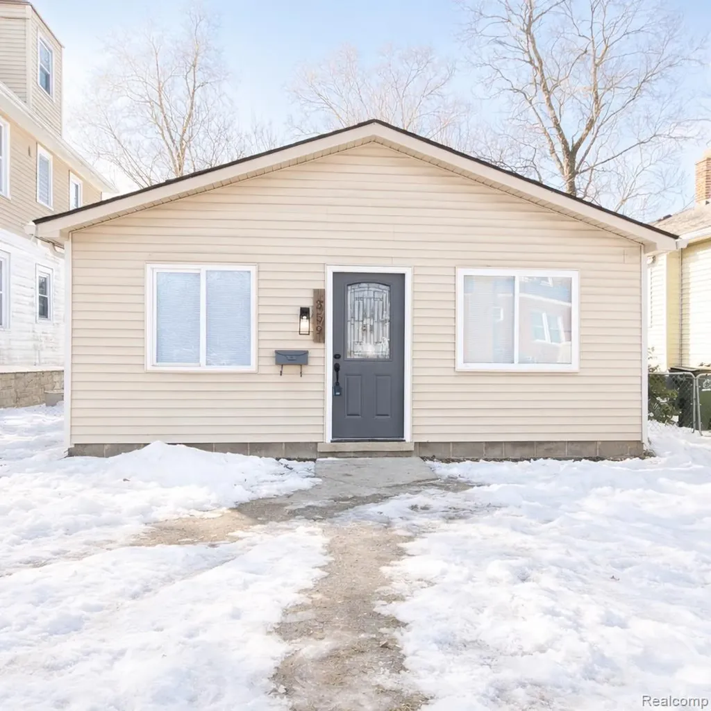 359 Edgewood Place Ferndale City MI 48220