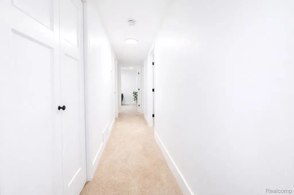 359 Edgewood Place Ferndale City MI 48220