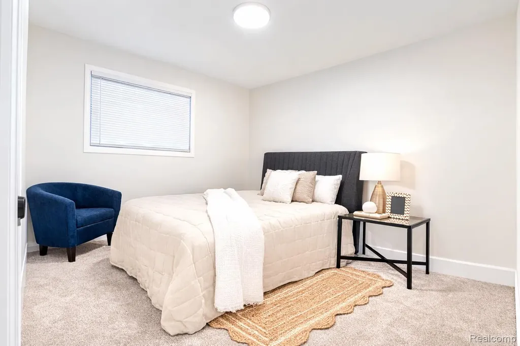359 Edgewood Place Ferndale City MI 48220