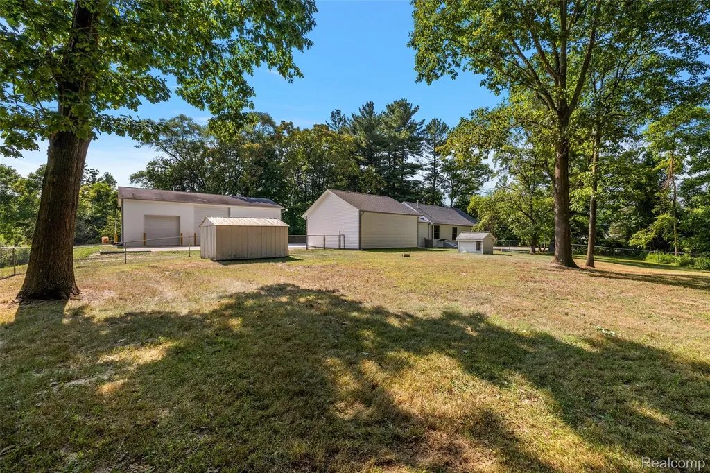 5771 Gratiot Avenue St. Clair Township MI 48079