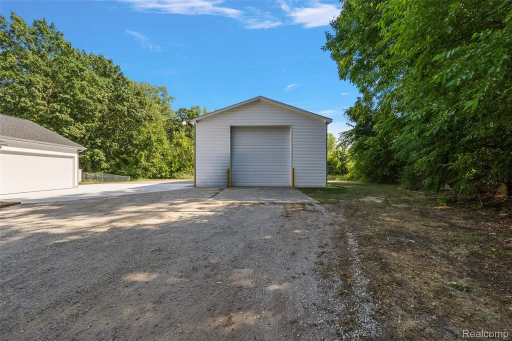 5771 Gratiot Avenue St. Clair Township MI 48079