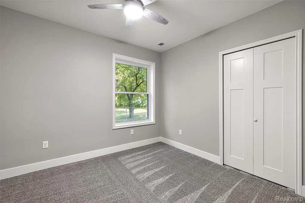 5771 Gratiot Avenue St. Clair Township MI 48079