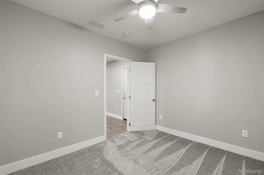 5771 Gratiot Avenue St. Clair Township MI 48079