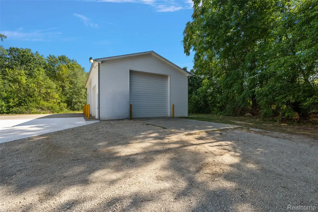 5771 Gratiot Avenue St. Clair Township MI 48079