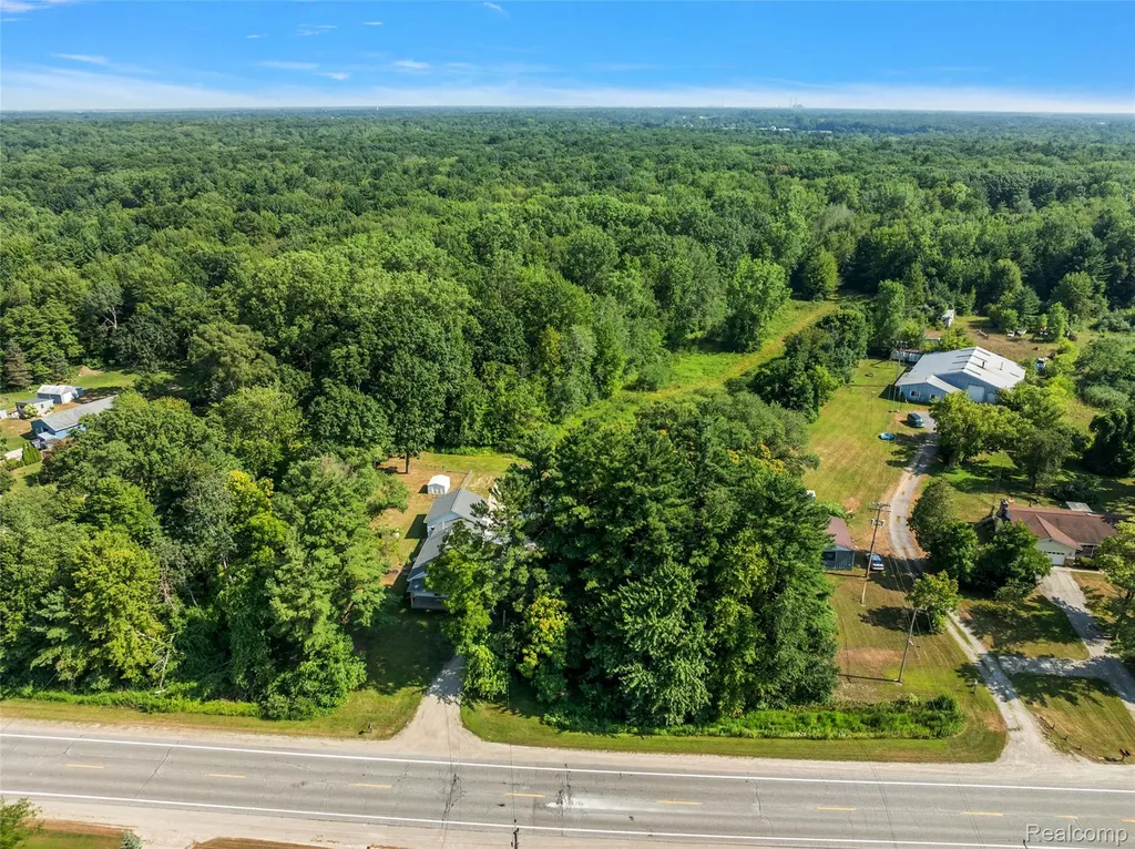 5771 Gratiot Avenue St. Clair Township MI 48079