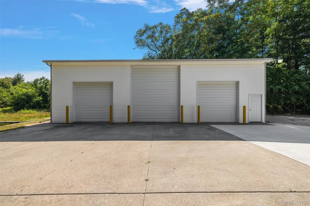 5771 Gratiot Avenue St. Clair Township MI 48079