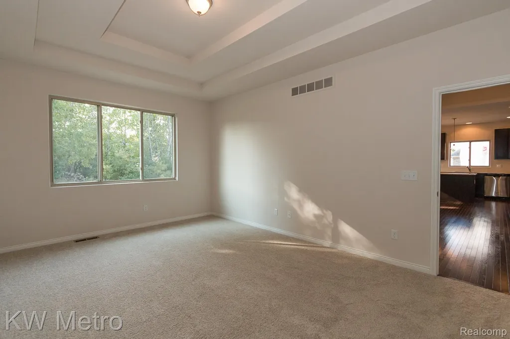 2696 John Bartley Circle Sterling Heights City MI 48310