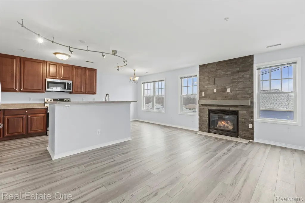 3939 Forester Boulevard Auburn Hills City MI 48326