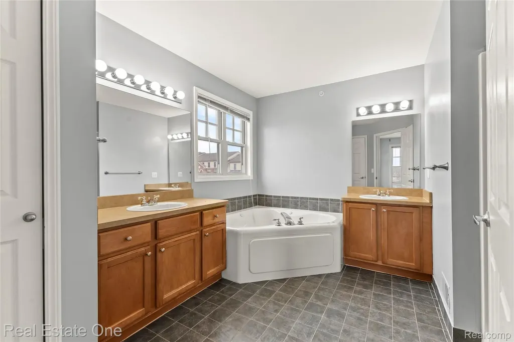 3939 Forester Boulevard Auburn Hills City MI 48326