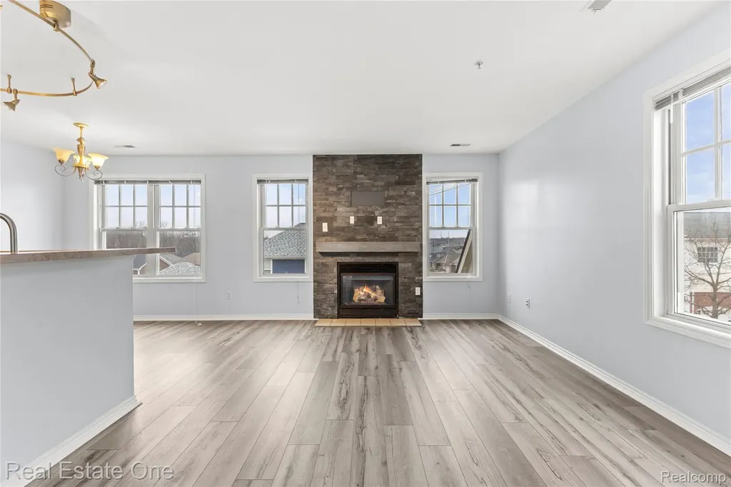 3939 Forester Boulevard Auburn Hills City MI 48326