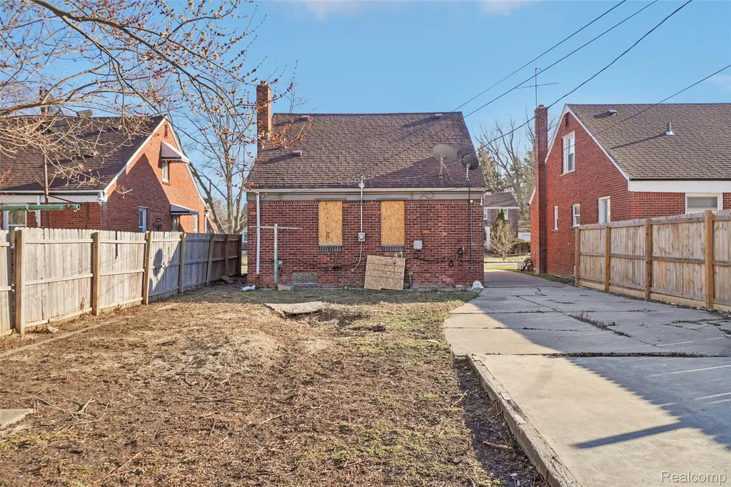 14141 Edmore Drive Detroit City MI 48205