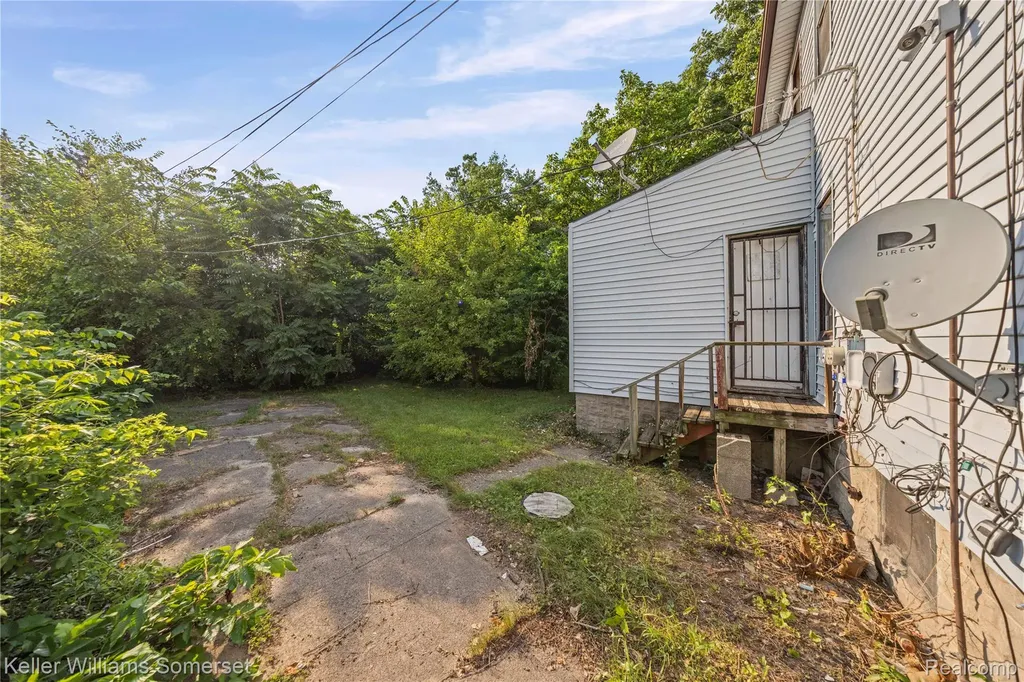 9225 Birwood Street Detroit City MI 48204