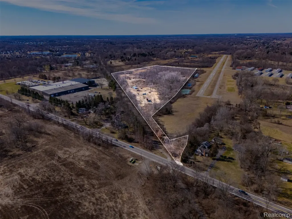 00 Milford Road Lyon Charter Township MI 48165