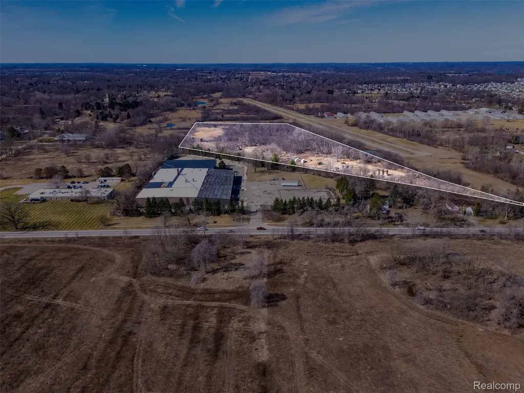 00 Milford Road Lyon Charter Township MI 48165