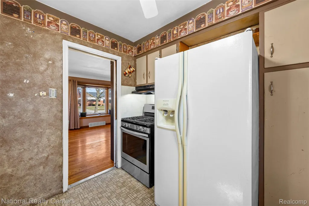 28923 Westfield Street Livonia City MI 48150