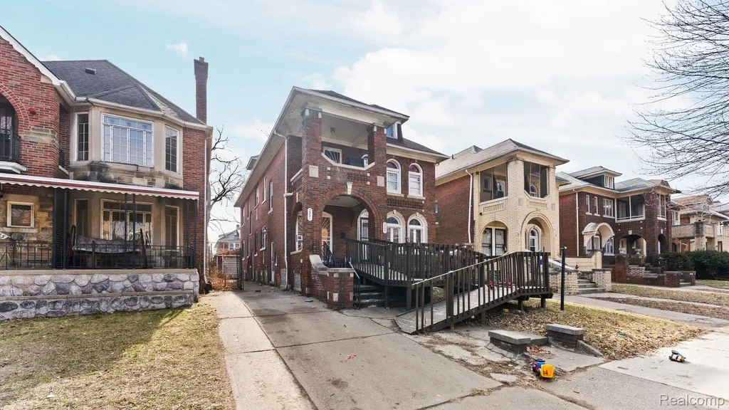 2951 Leslie Street Detroit City MI 48238