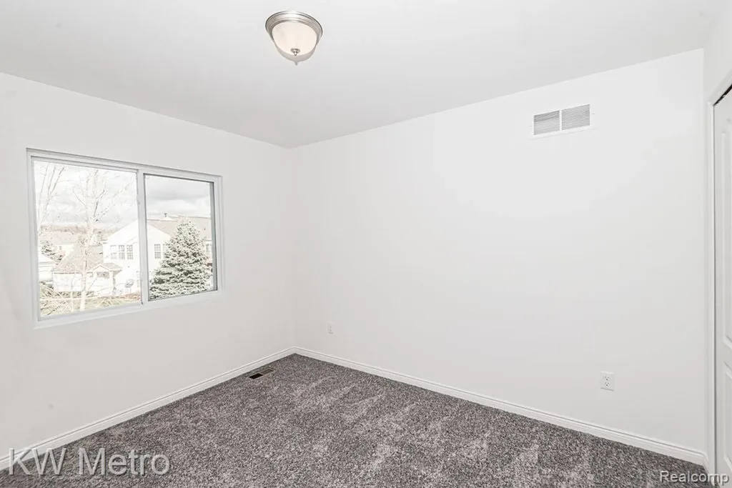 2760 John Bartley Circle Sterling Heights City MI 48310