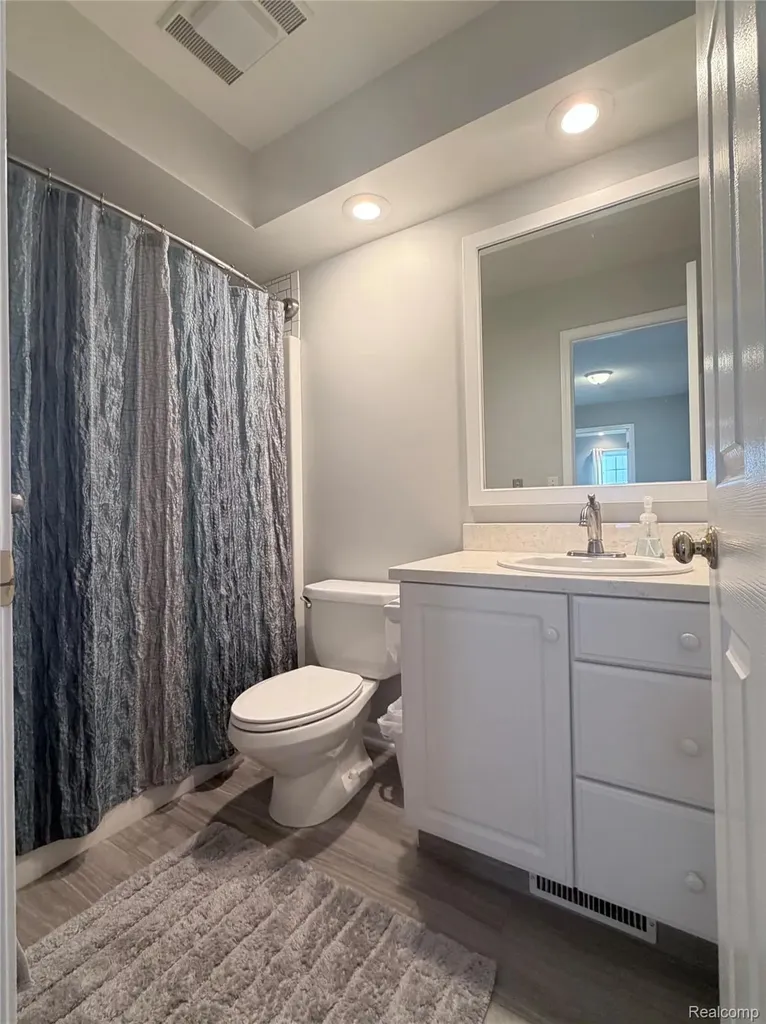 5815 Caleta Drive Delhi Charter Township MI 48911