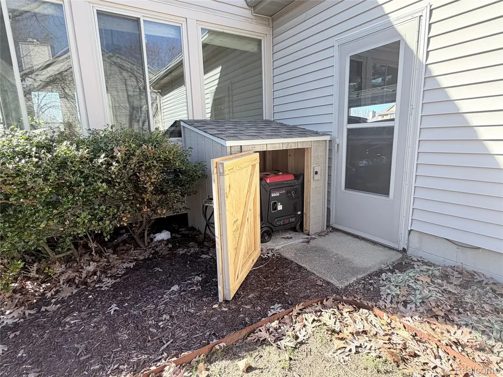 5815 Caleta Drive Delhi Charter Township MI 48911
