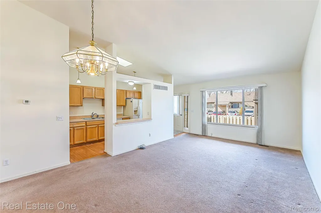 62181 Arlington Circle South Lyon City MI 48178
