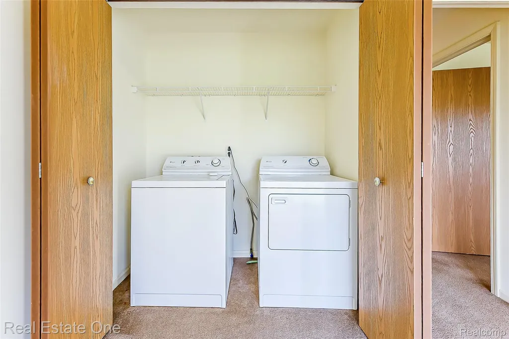 62181 Arlington Circle South Lyon City MI 48178