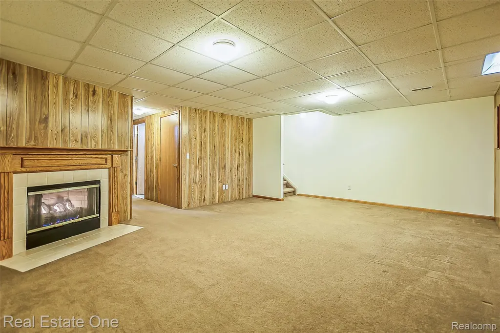 62181 Arlington Circle South Lyon City MI 48178