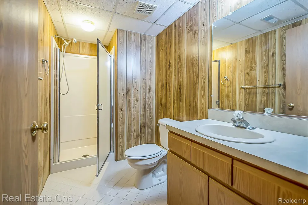 62181 Arlington Circle South Lyon City MI 48178