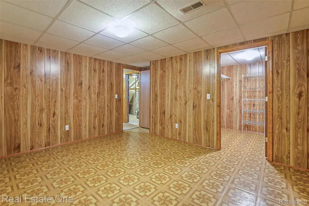 62181 Arlington Circle South Lyon City MI 48178