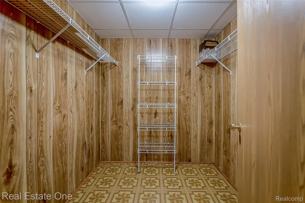 62181 Arlington Circle South Lyon City MI 48178