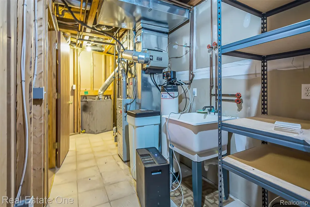 62181 Arlington Circle South Lyon City MI 48178