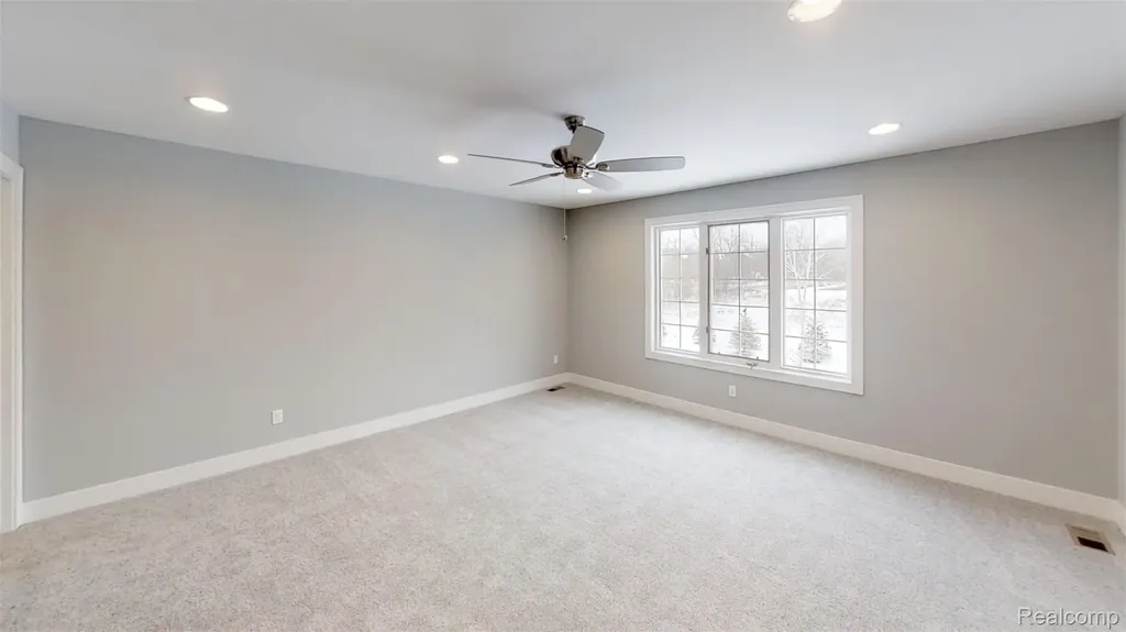 2515 Barberry Drive Shelby Charter Township MI 48316