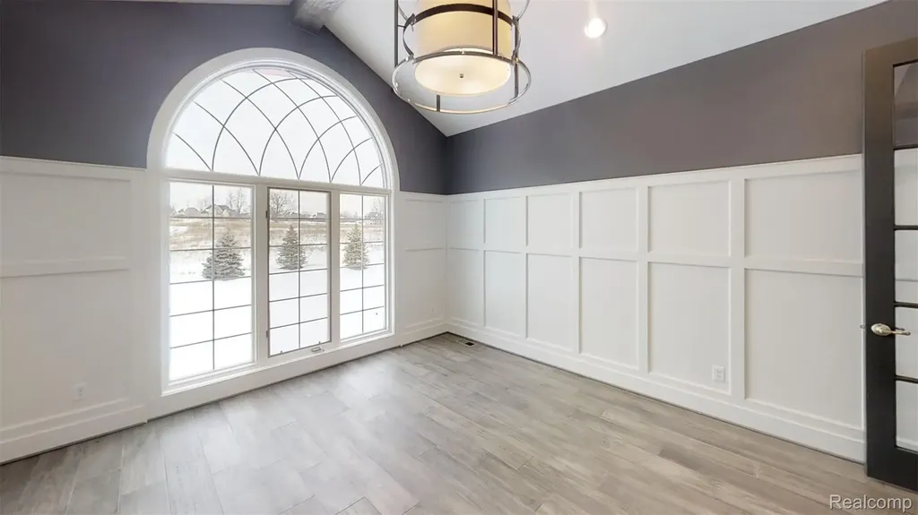 2515 Barberry Drive Shelby Charter Township MI 48316