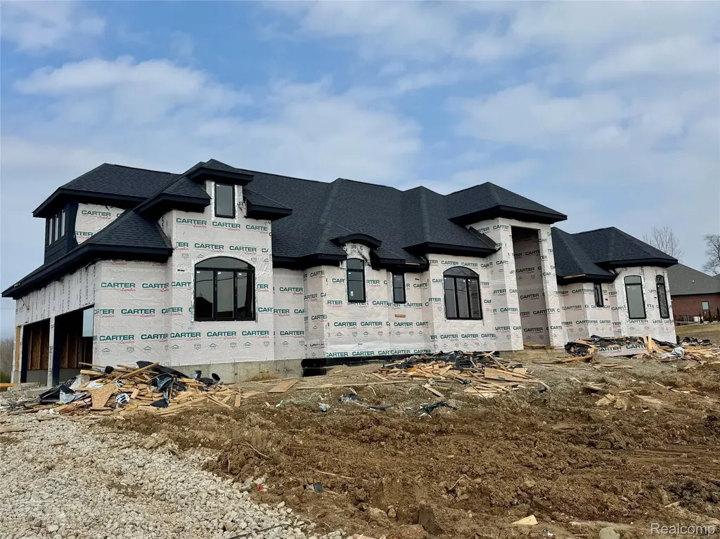 6281 31 Mile Road Washington Township MI 48095