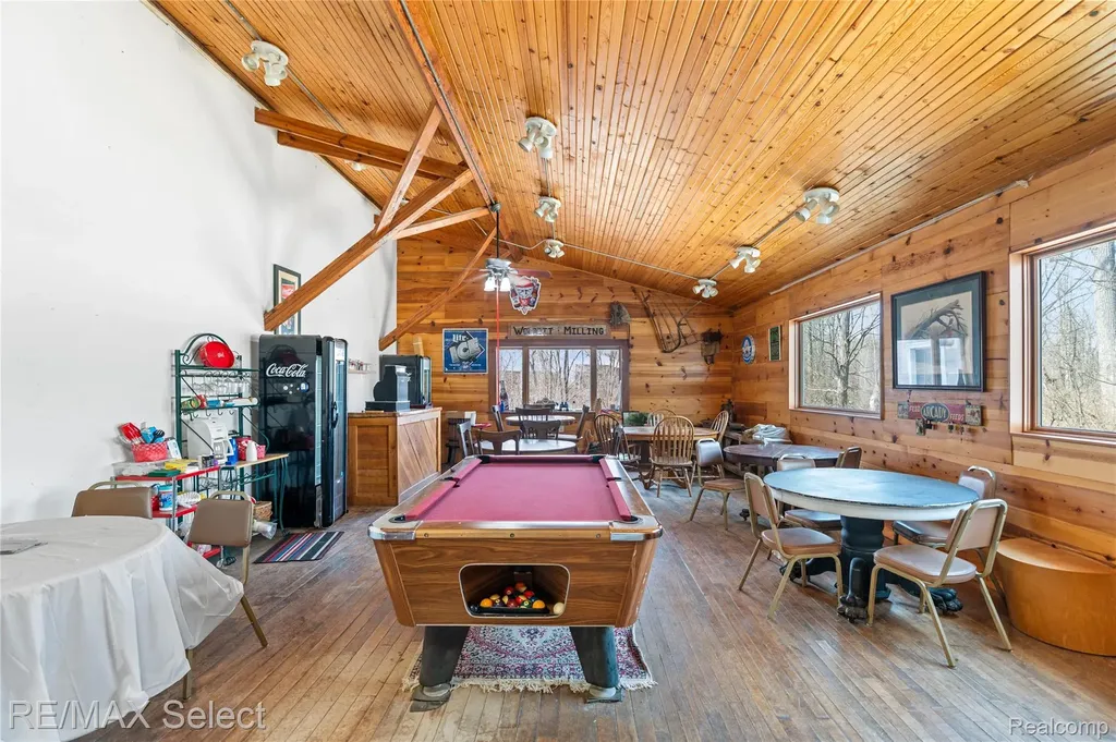 8572 Silver Lake Road Argentine Township MI 48451