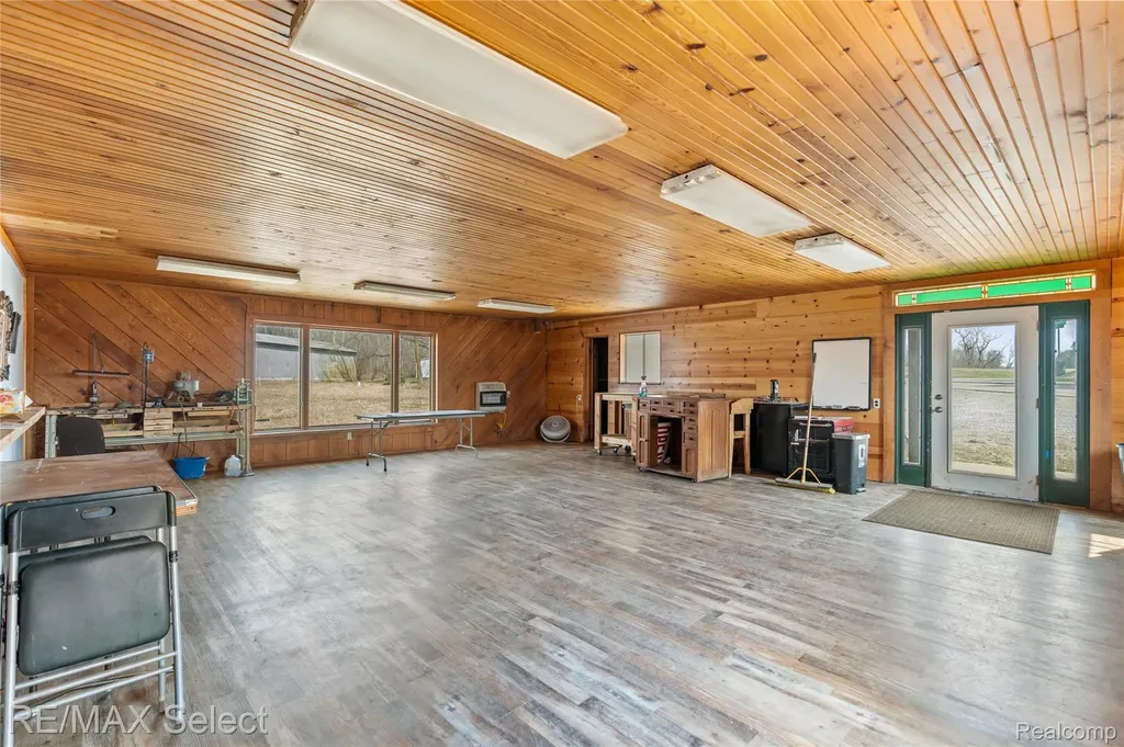 8572 Silver Lake Road Argentine Township MI 48451