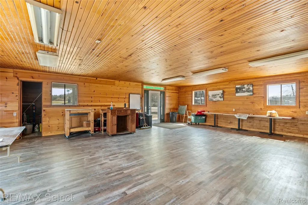 8572 Silver Lake Road Argentine Township MI 48451
